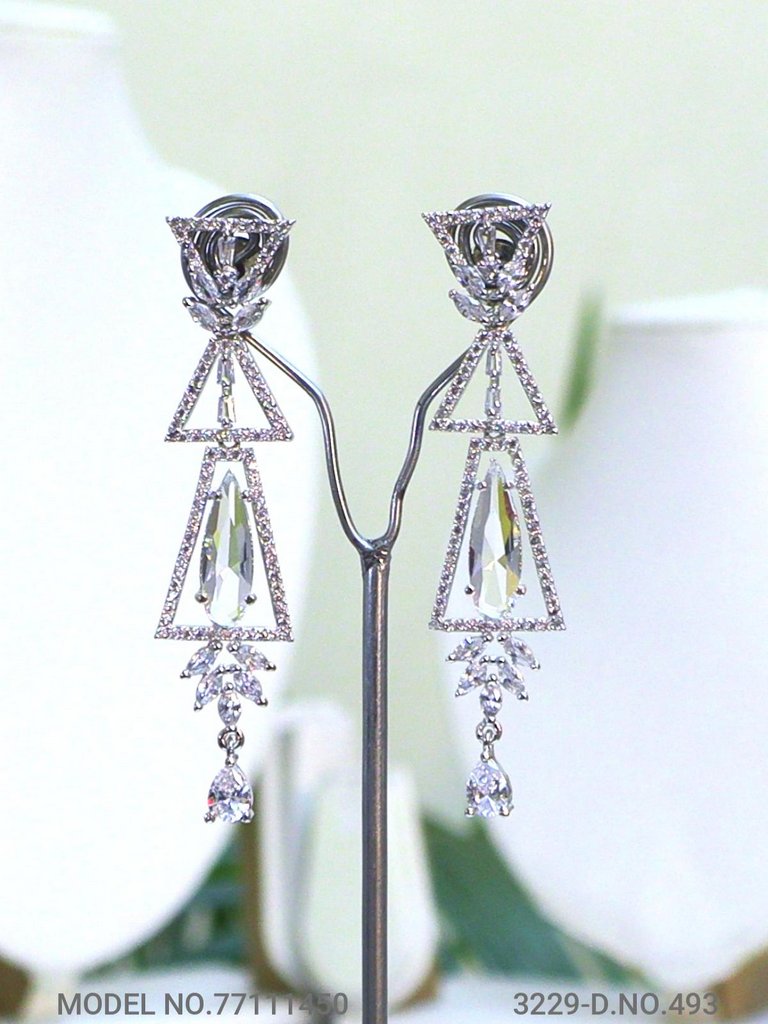 Classic yet Trendy | Cz Fashion Necklace Set - View B