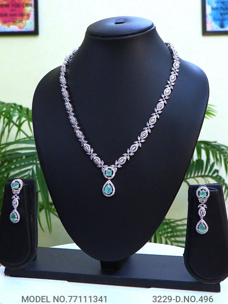 Partywear Classic Jewelry Set - Amaara World