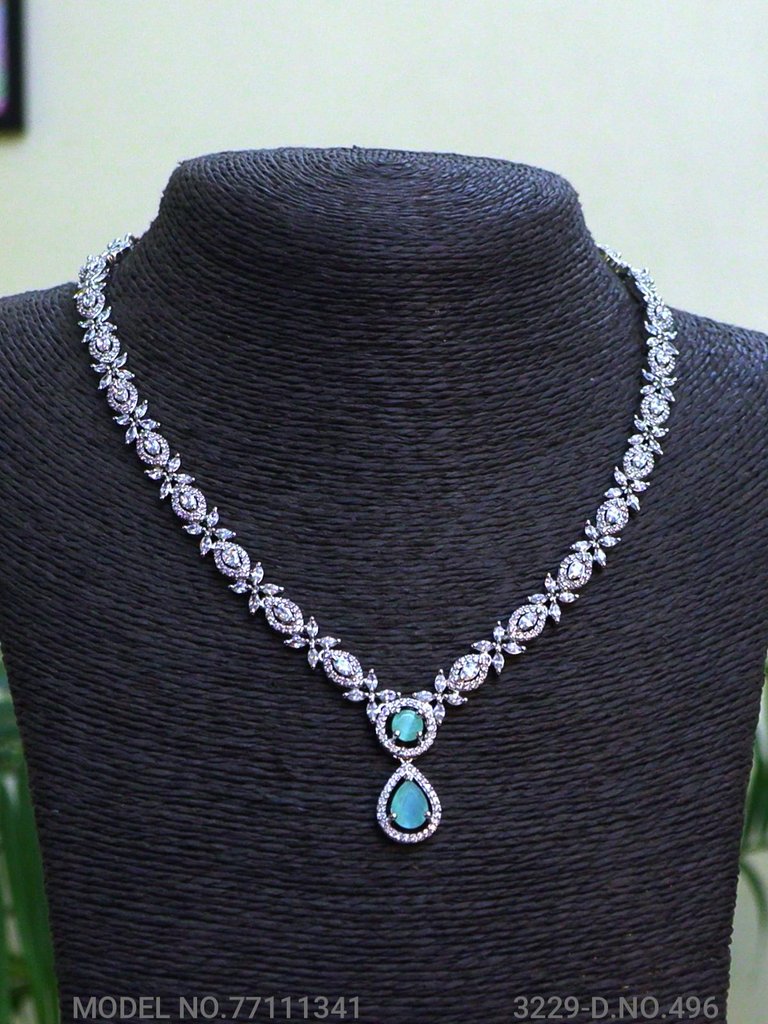 Partywear Classic Jewelry Set - View A