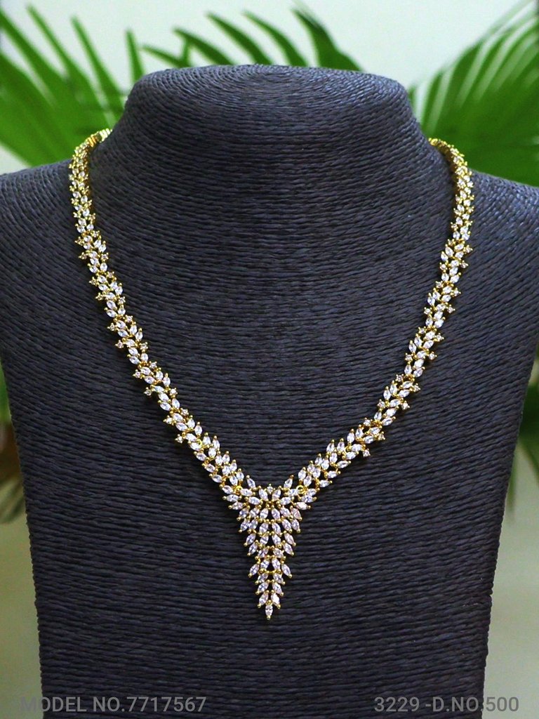 A necklace Set for all Occasions ! - View A