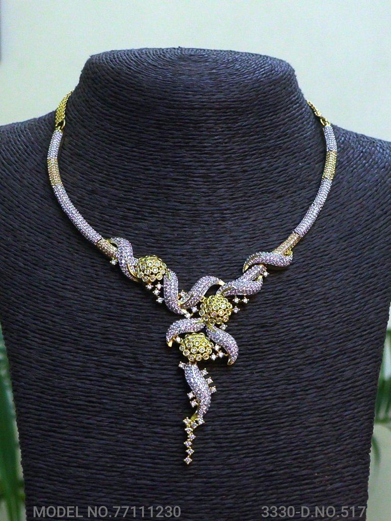 Be a Showstopper in any Party ! - View A