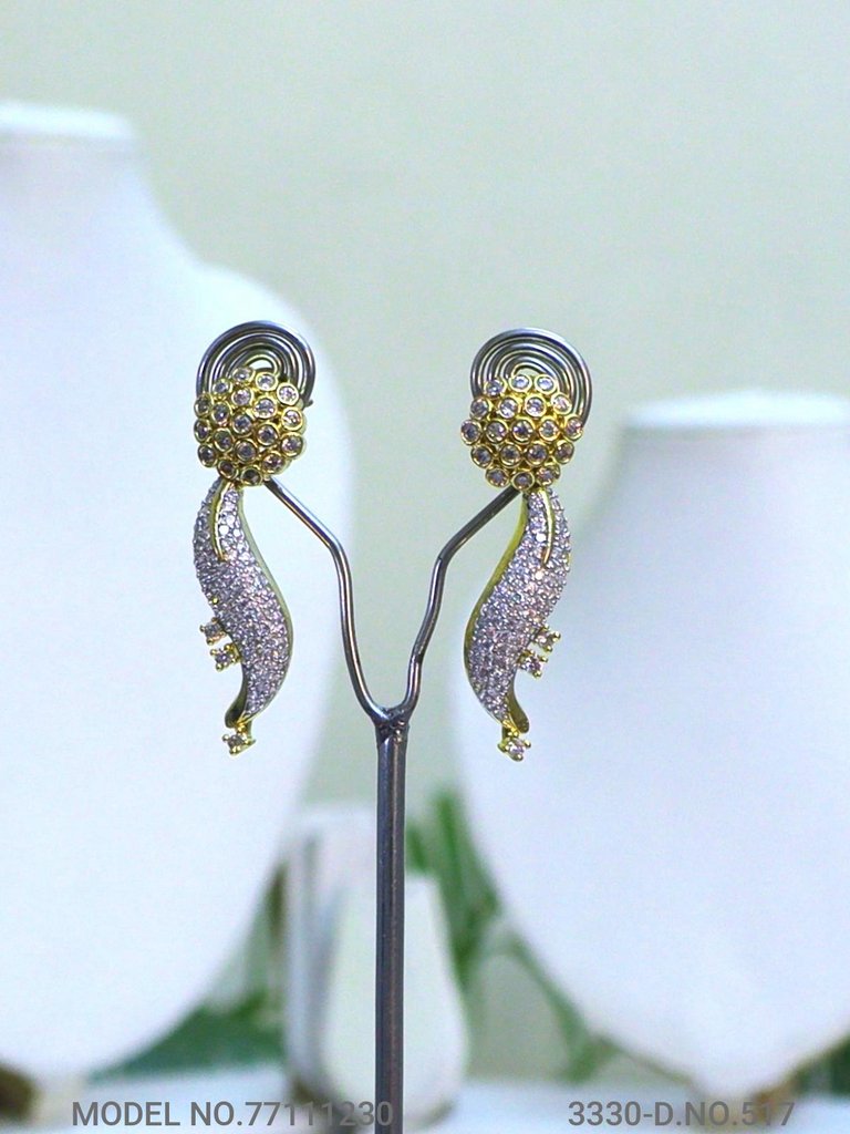 Be a Showstopper in any Party ! - View B