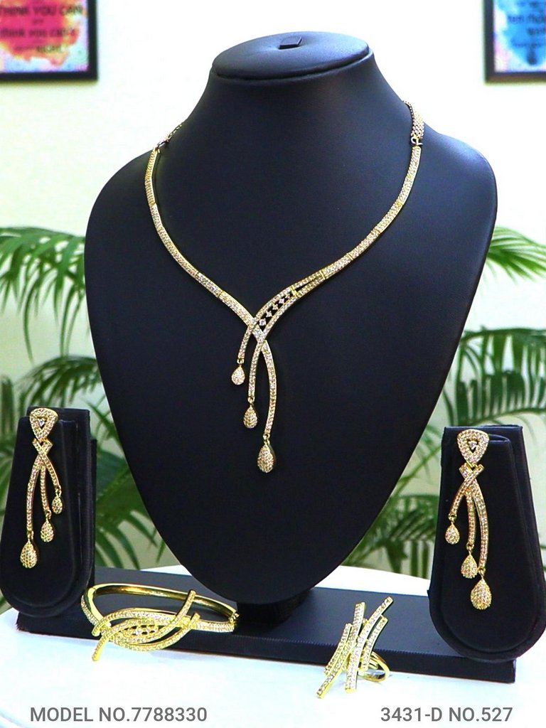 Western Necklace set - Amaara World