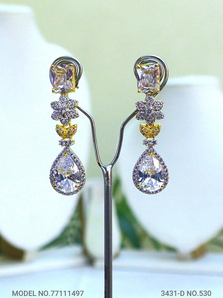 Classic Pattern | Fine Fashion Jewelry - View B