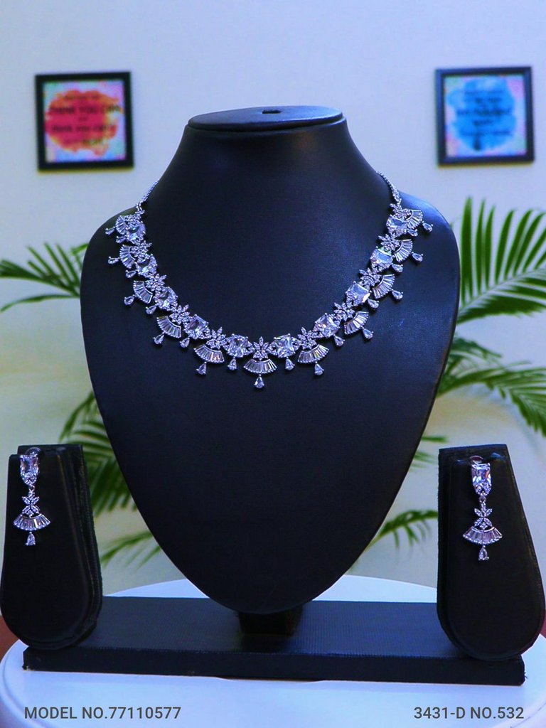 Handcrafted in India | Jewelry Set - Amaara World