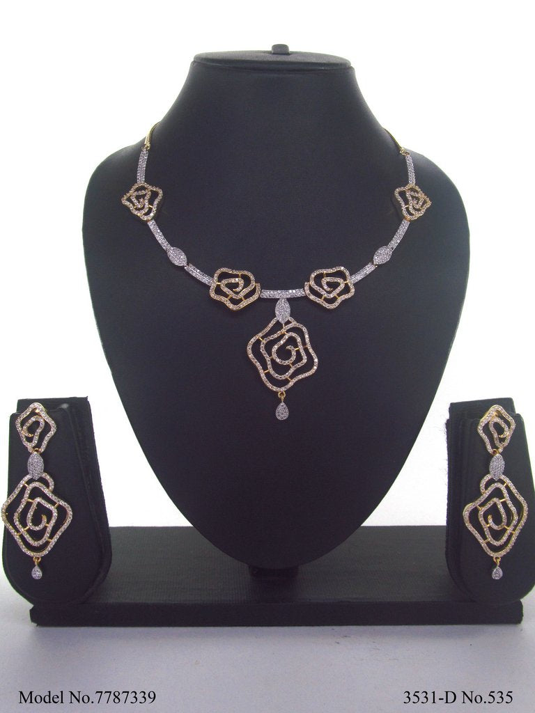 Handmade Traditional Masterpiece Zircon Jewelry Set - Amaara World