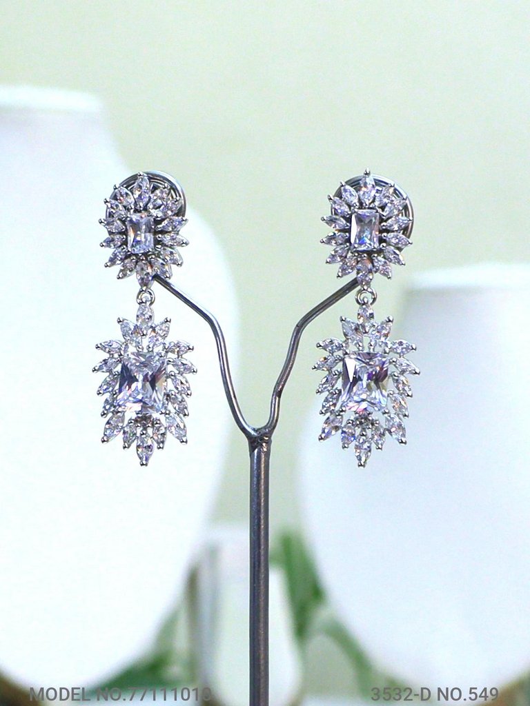 Smart Alternative to Expensive Diamond Jewelry - View B