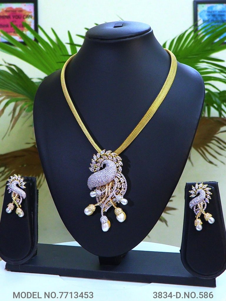 Pendant Set for Wedding Parties - Style 1 - Amaara World