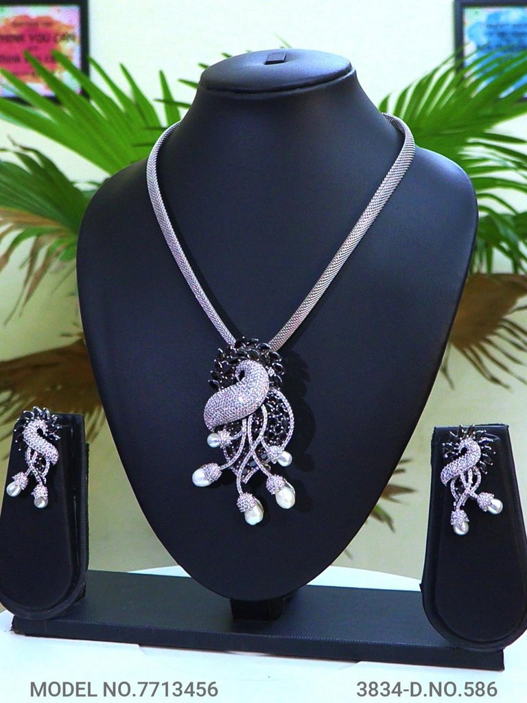 Pendant Set for Wedding Parties - Style 4 - Amaara World