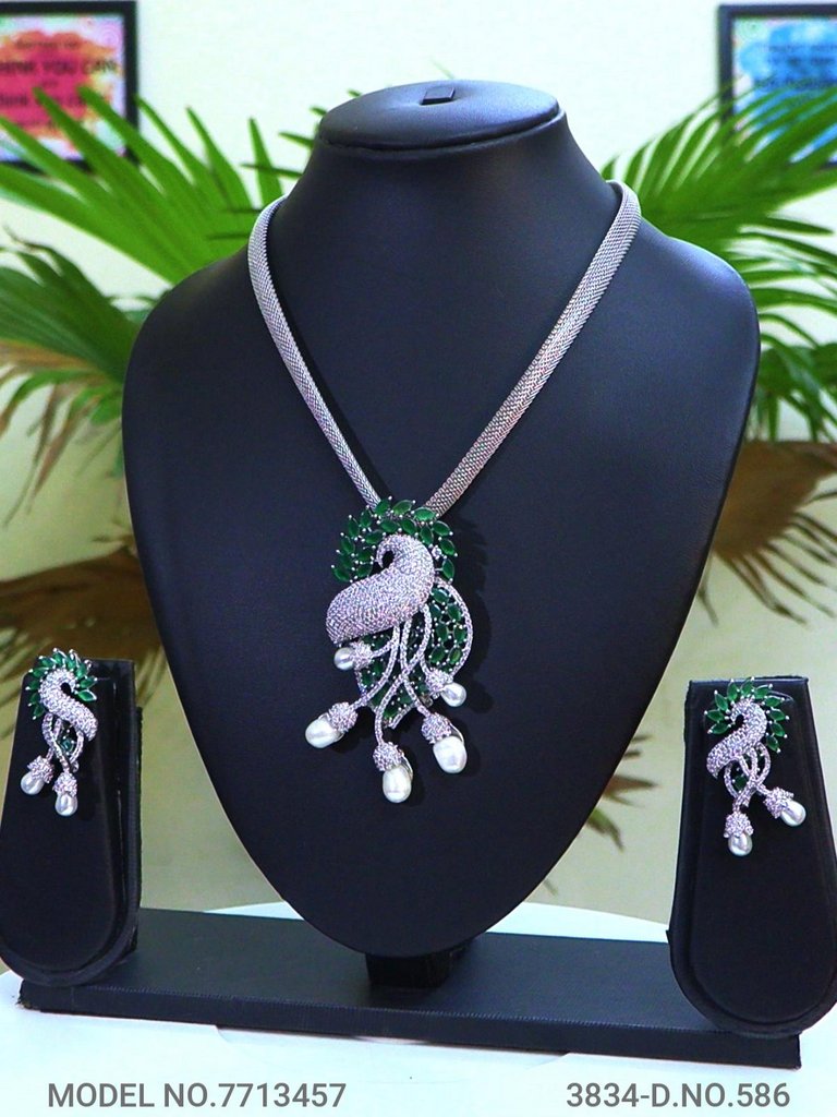 Pendant Set for Wedding Parties - Style 5 - Amaara World