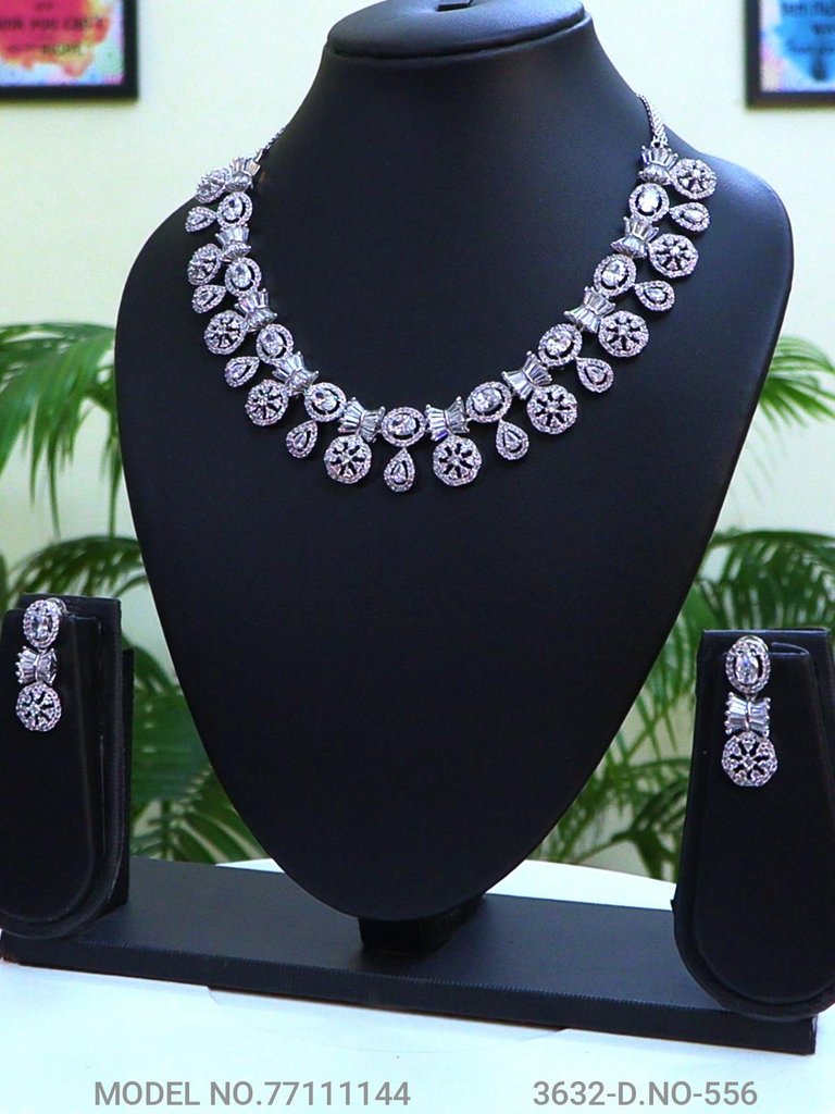 Classic Jewelry Set - Amaara World
