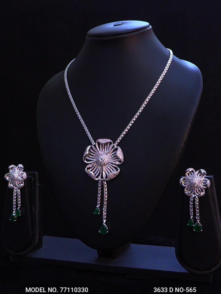 A Classic Cz Set for all Parties - Amaara World