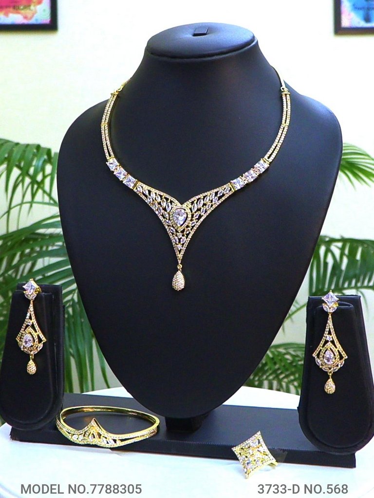 Original Cz Traditional Necklace - Amaara World