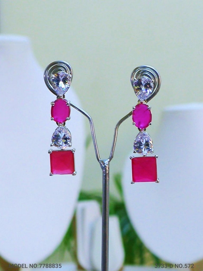Wholesale Traditional Necklace Set - View B