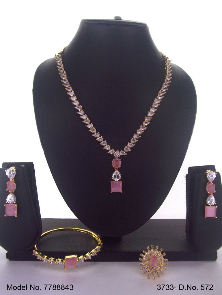 Searching for Wedding Gifts? Stop ! - Amaara World
