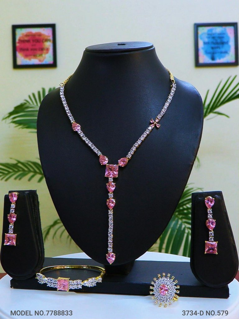 Meet Tradition...meet Perfection ! - Amaara World