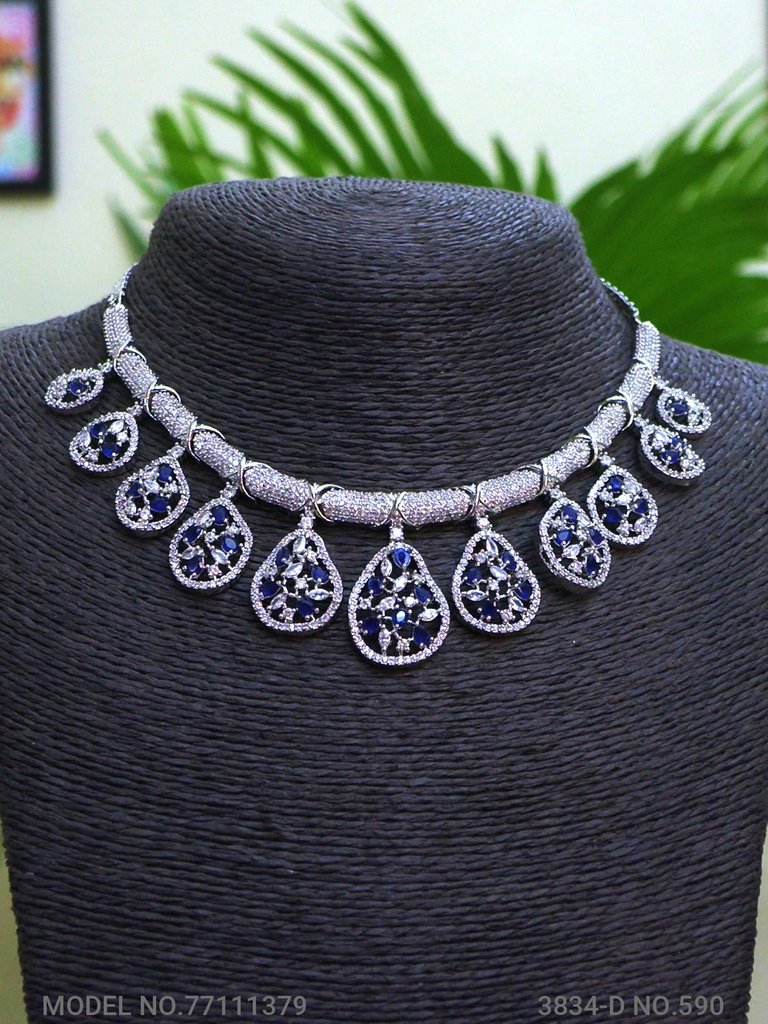 Classic Jewelry Set - View A