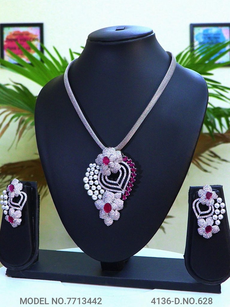 Showstopper Imitation Pendant Set - Style 5 - Amaara World