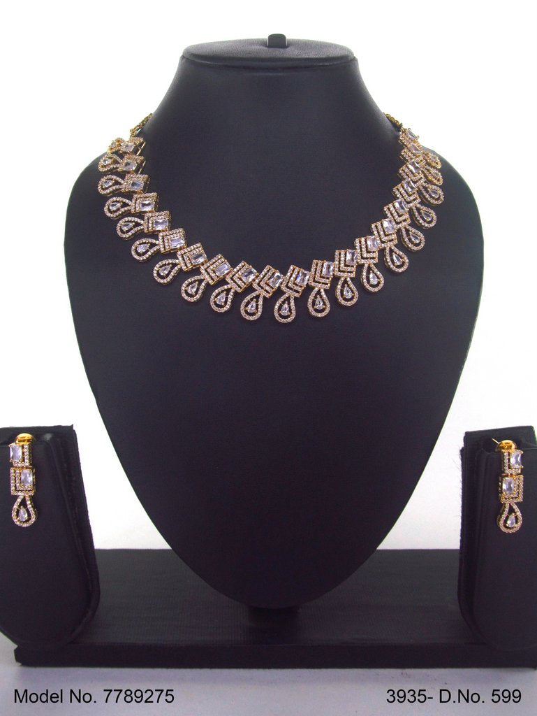 Handmade Traditional Masterpiece Zircon Jewelry Set - Amaara World