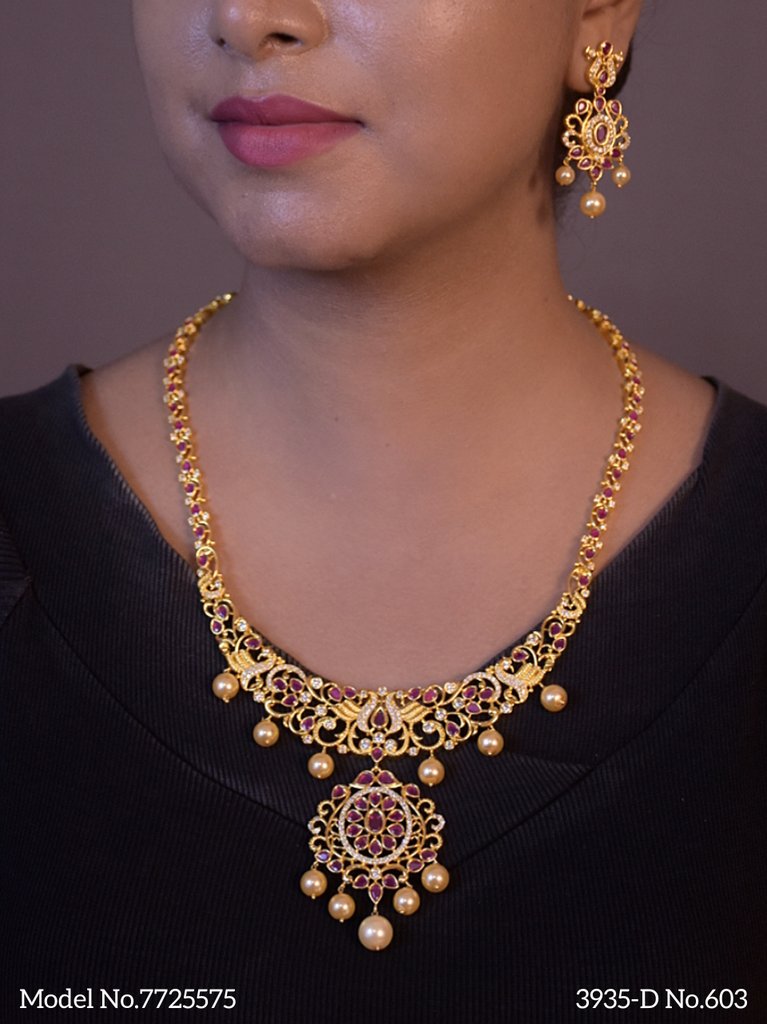 Traditional Necklaces - Amaara World