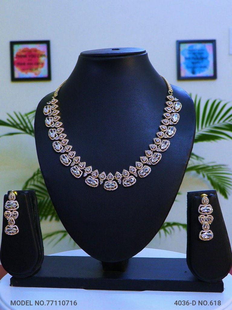 Ideal Gift for a Woman | Cz Set - Amaara World