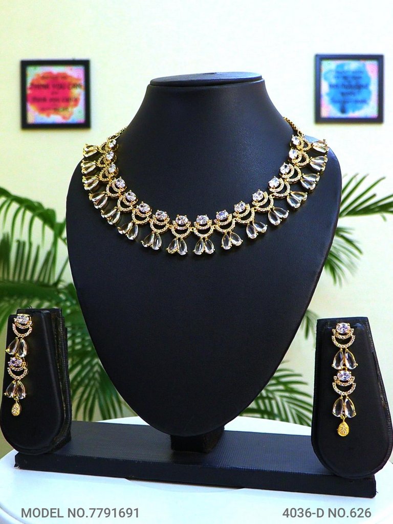 Let your Personality reflect Art - Style 8 - Amaara World