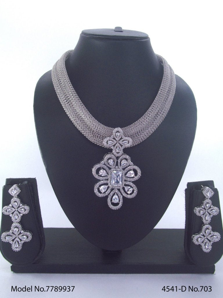 Bridesmaid Necklace Set for Traditional Weddings - Amaara World