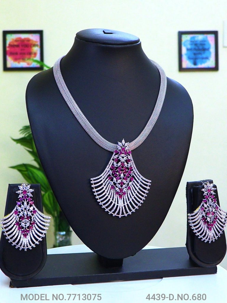 Gorgeous Pendants for Parties - Style 2 - Amaara World