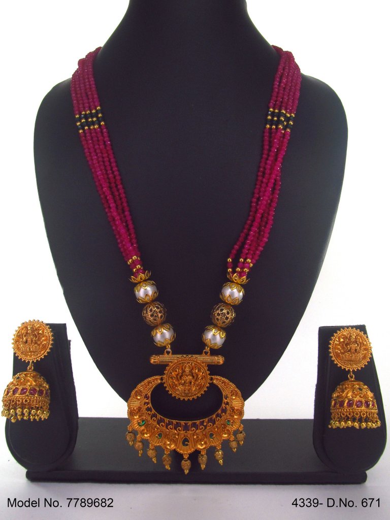 Traditional Necklaces - Amaara World
