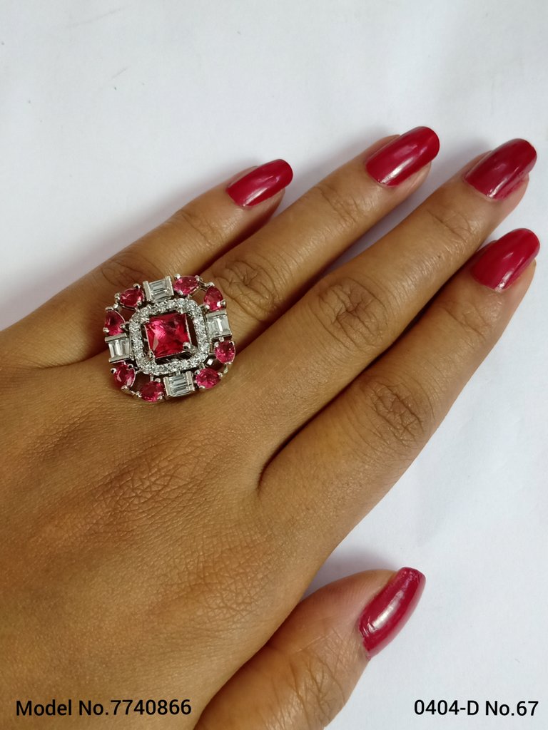 Crystal Nova Ring - Style 2 - Amaara World