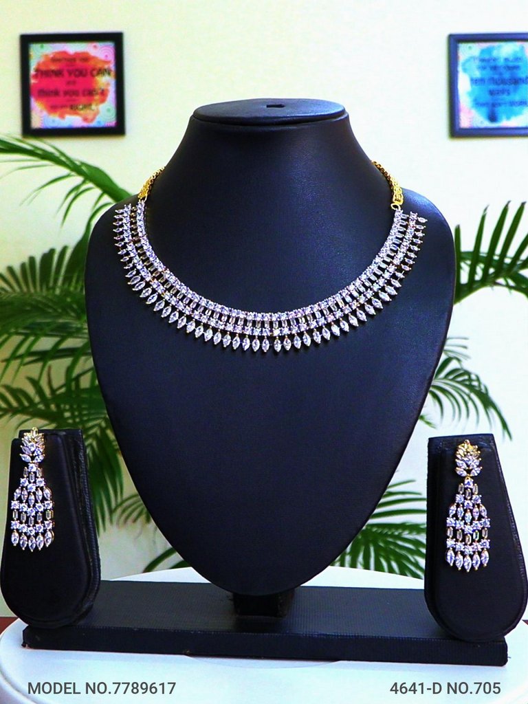Bridesmaid Necklace Set for Traditional Weddings - Amaara World