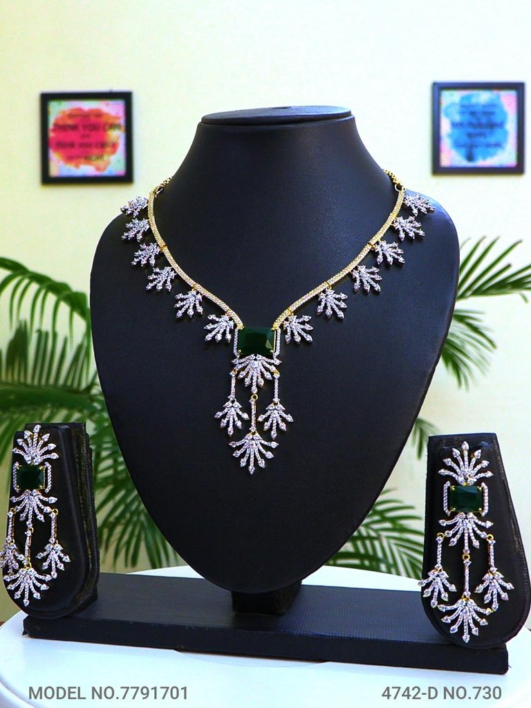 Showstopper Imitation Jewelry Set - Amaara World
