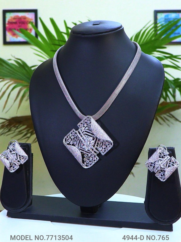 Imitation Artificial Diamond Pendant - Style 1 - Amaara World