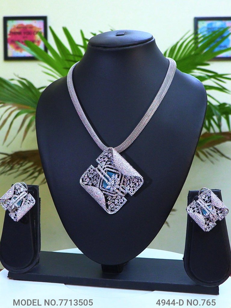 Imitation Artificial Diamond Pendant - Style 2 - Amaara World