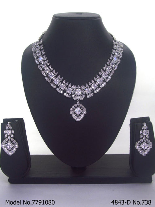 A Masterpiece | Handcrafted Traditional Jewellery Set - Amaara World