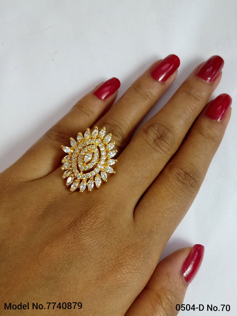 Clear Shine Ring - Style 4 - Amaara World