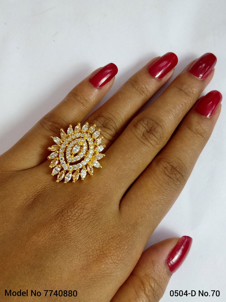 Clear Shine Ring - Style 5 - Amaara World