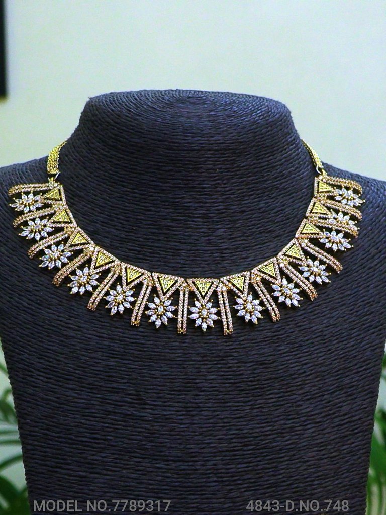 Jewelry straight from Craftsmen - View A