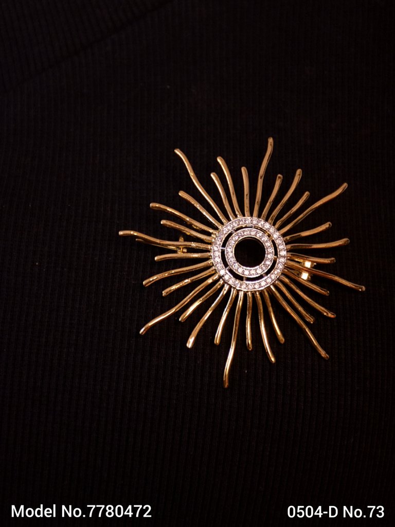 CZ Brooch - Style 1 - Amaara World