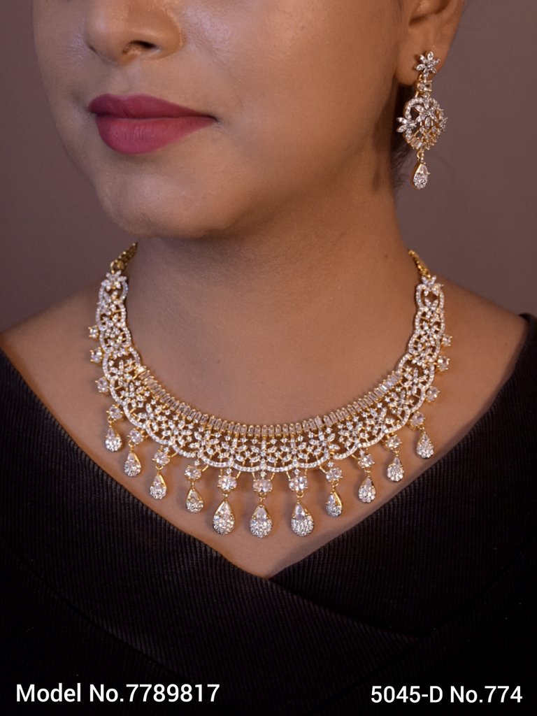 Searching for Wedding Gifts? Stop ! - Amaara World