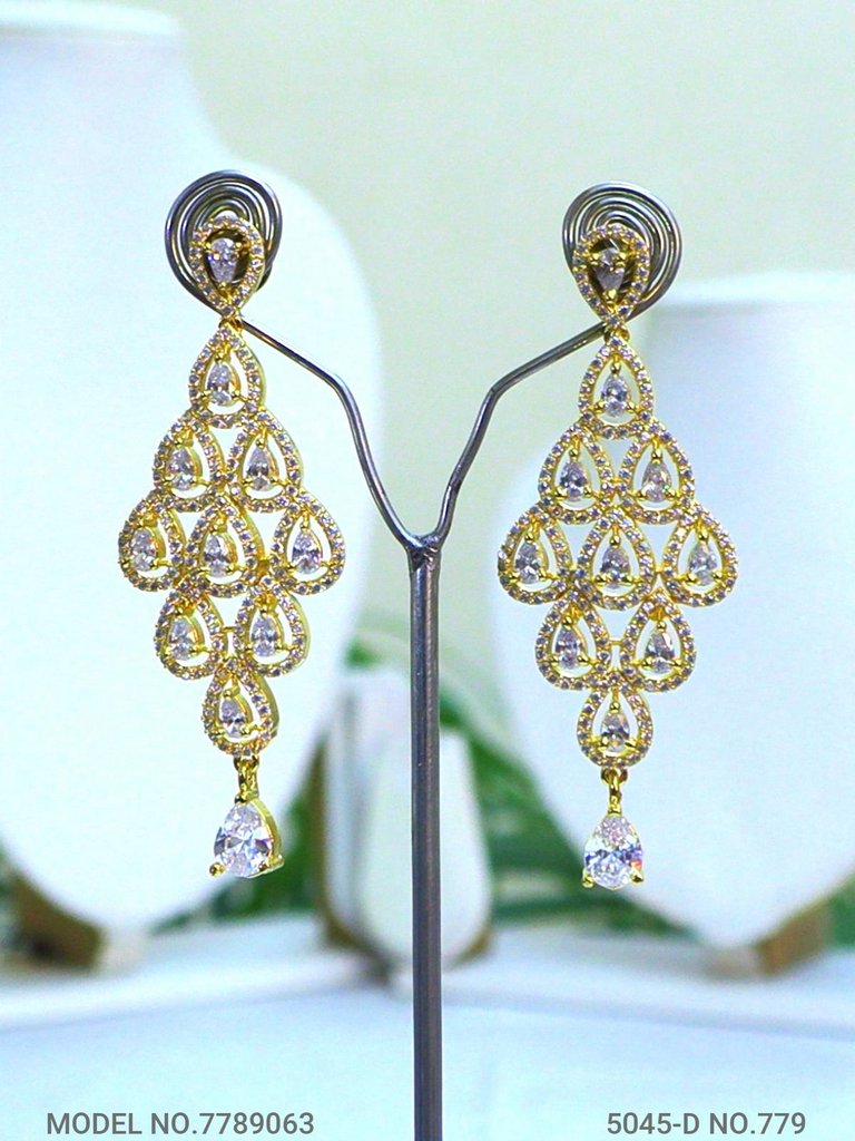 Fashion Necklace Set | Artificial Diamonds / Zircons - View B
