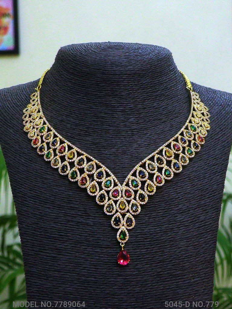 A Masterpiece | Handcrafted Traditional Jewellery Set - View 2 - Amaara World