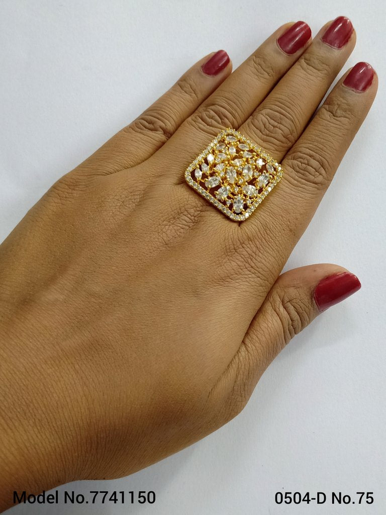 Crystal Nova Ring - Style 1 - Amaara World