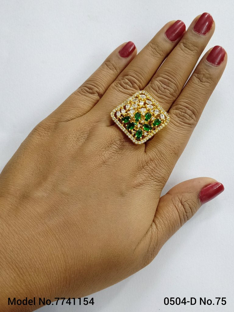 Crystal Nova Ring - Style 5 - Amaara World