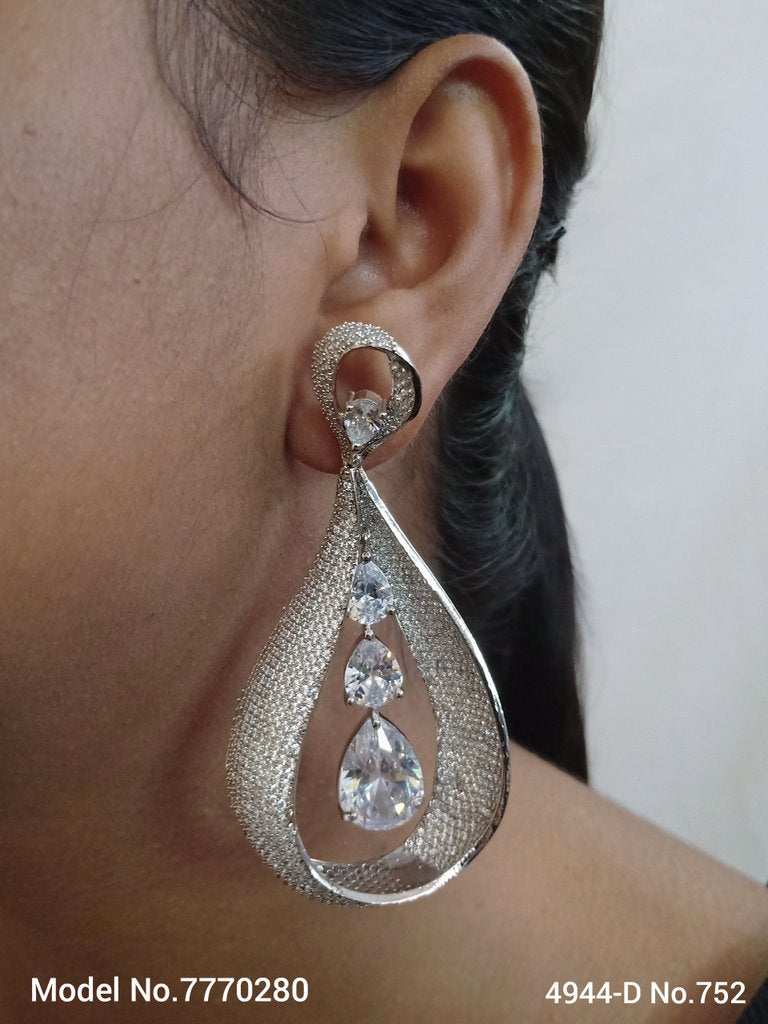 Zircon Earrings can be a Gift - Amaara World
