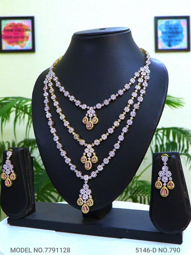 Handcrafted with Love and Passion - Amaara World