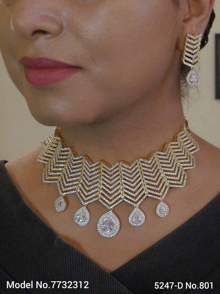 Wedding Bridal Jewelry Set - 7732312 - View 1