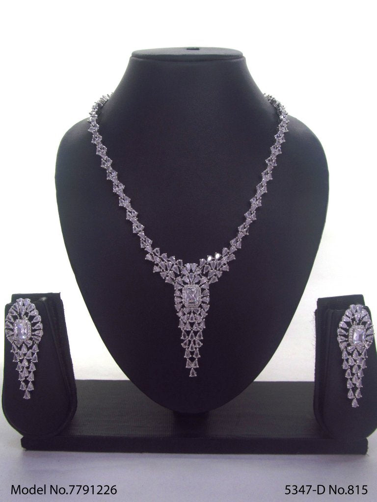 Trendy Traditional Necklace Set | Ideal Birthday Gift - Amaara World