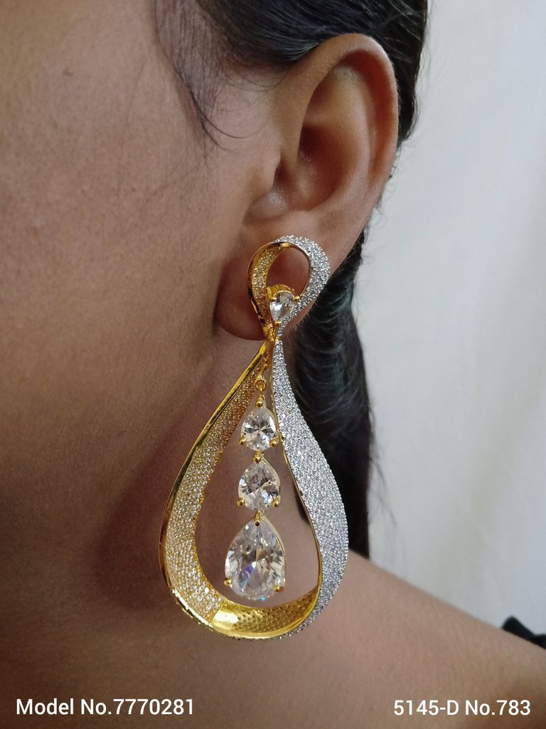 Gift a Earring to her - Amaara World