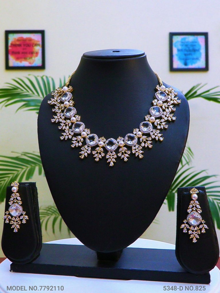 The best Gift for a Woman ! Jewelry - Amaara World